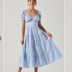 ASTR The Label Short Sleeve Cinched Bust Midi Dress